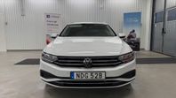 Volkswagen Passat Sportscombi 150hk Navi , Drag, Värmare