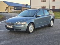 Volvo V50 2.4 Automat,Nybesiktad,Välvårdad,