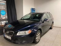 Volvo V70 2.5T 231hk DRIVe Momentum Årskatt: 1.438:-