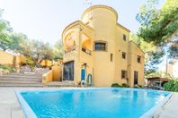 Fantastisk villa med 6 sovrum i exklusiva Orihuela Costa