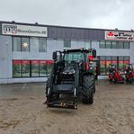 Massey Ferguson 5713S