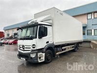 Lastbil MERCEDES-BENZ 963-0-A med bakgavellyft