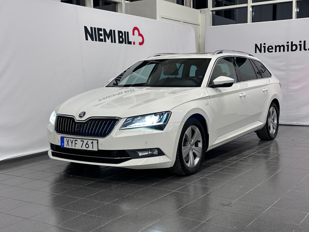 Skoda Superb Kombi 2.0 TSI 4x...