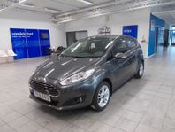 Ford Fiesta Titanium 5D 80hk S&V-Hjul/MoK/Lågmil/1ägare