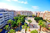 Strandnära takvåning i Torrevieja stad. T207