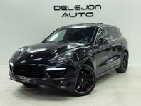 Porsche Cayenne Turbo S Välutrustad 550HK