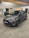 Toyota Yaris Hybrid 101hk e-CVT Y20 | Vinterhjul | Motorvärm