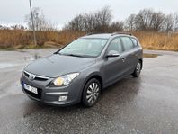 Hyundai i30 cw 1.6 Automat