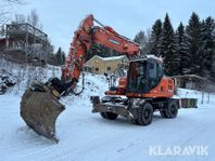 Grävmaskin Doosan DX160W-3 med redskap