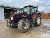 Traktor Valtra T213 Versu