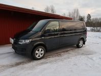 Volkswagen Transporter 4Motion Euro6 Lång /V-inr. Rep.objekt