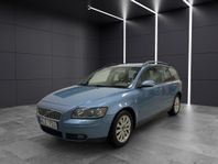 Volvo V50 2.4 Momentum Euro 4/NY KAMREM/Ny servad/Besiktigad