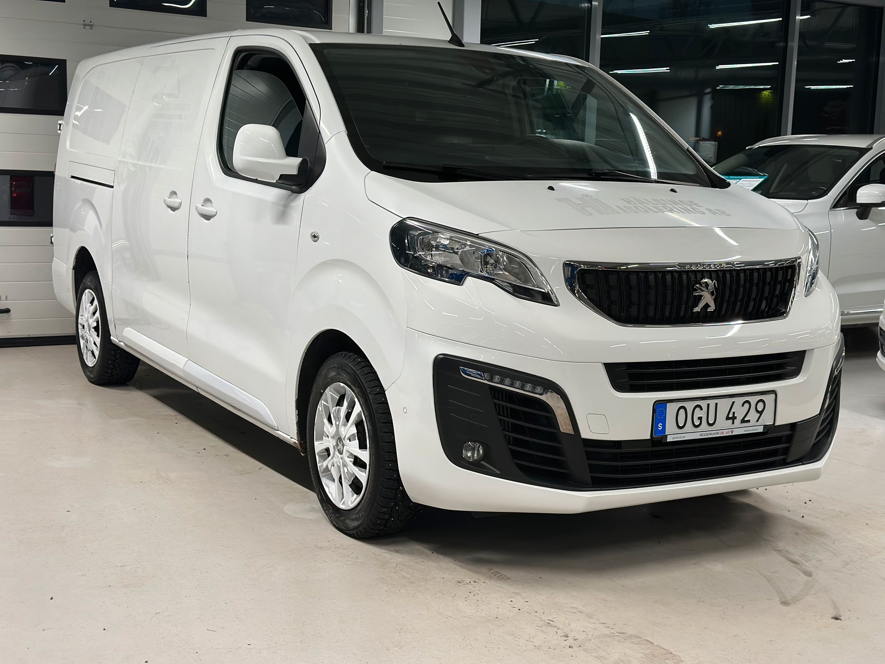 Peugeot Expert Panel Van 1.2t 2.0 BlueHDi 120 Manual, 122hp, 2018