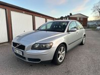 Volvo S40 2.4 Euro 140hk 4 Nybesiktad&Dragkrok