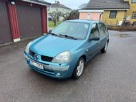 Renault Clio 5-dörrars Halvkombi 1.2 Authentique Euro 4