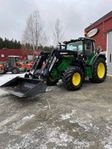 John Deere 6130R med lastare i Nyskick