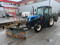 Traktor New Holland T4030N med snöutrustning