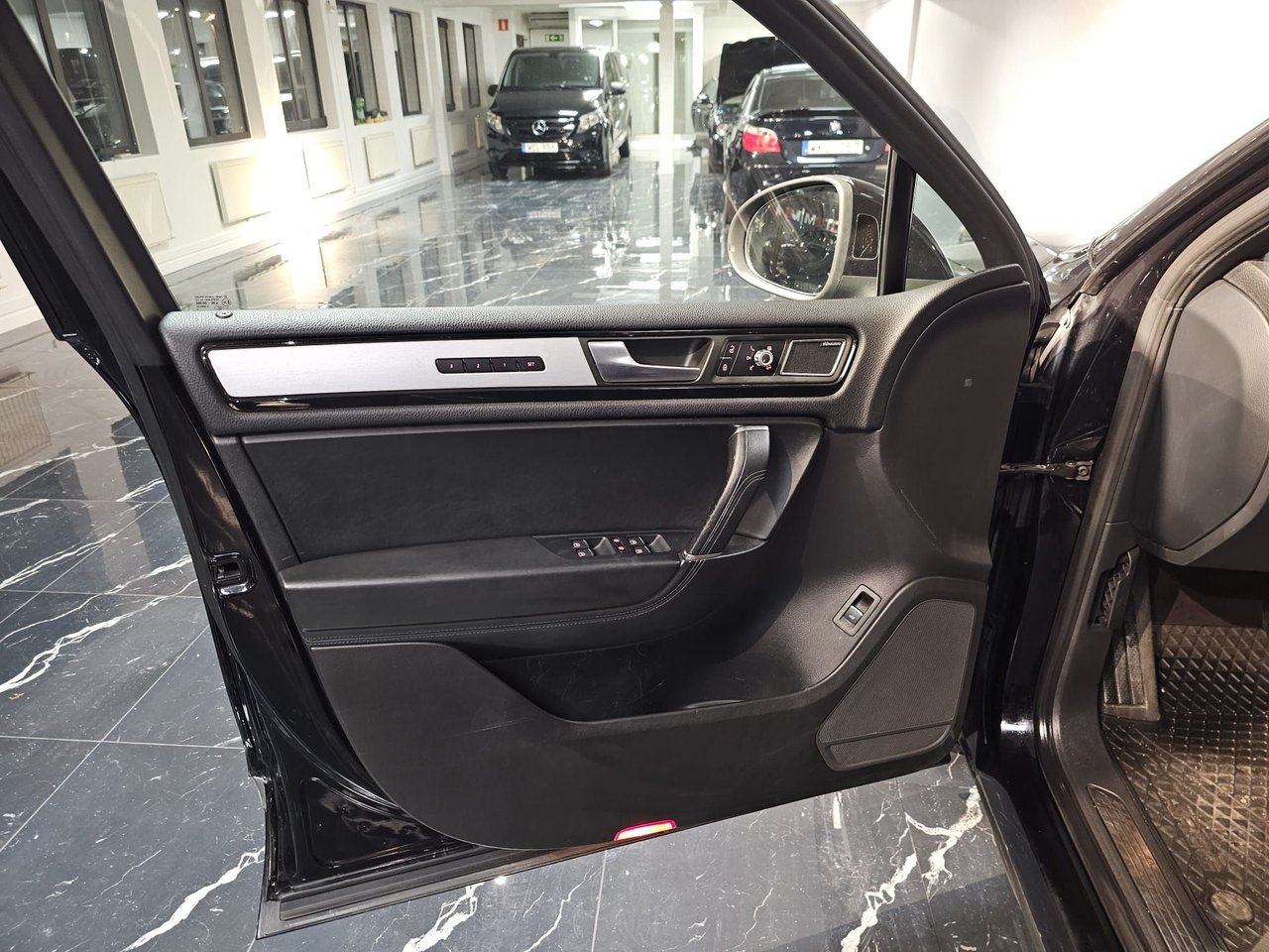 Volkswagen Touareg 4.2 V8 TDI DPF 4Motion TipTronic, 340hk, 2014