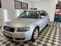 Audi A3 1.6 8v Attraction NY KAMREM