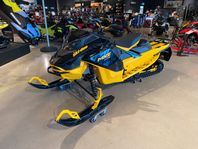 Ski-Doo MXZ XRS 850 E-TEC 2025