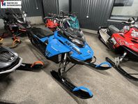 Ski-Doo Summit SP146 600 Elstart, i Superskick -20