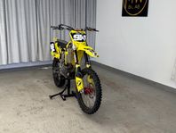 Suzuki RMZ 250 Ställbar fjädring Isdäck Ev byte/avbet 339:-/