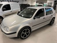 Volkswagen Golf 1,4 5-dörrar  Nybesiktigad M-värmare