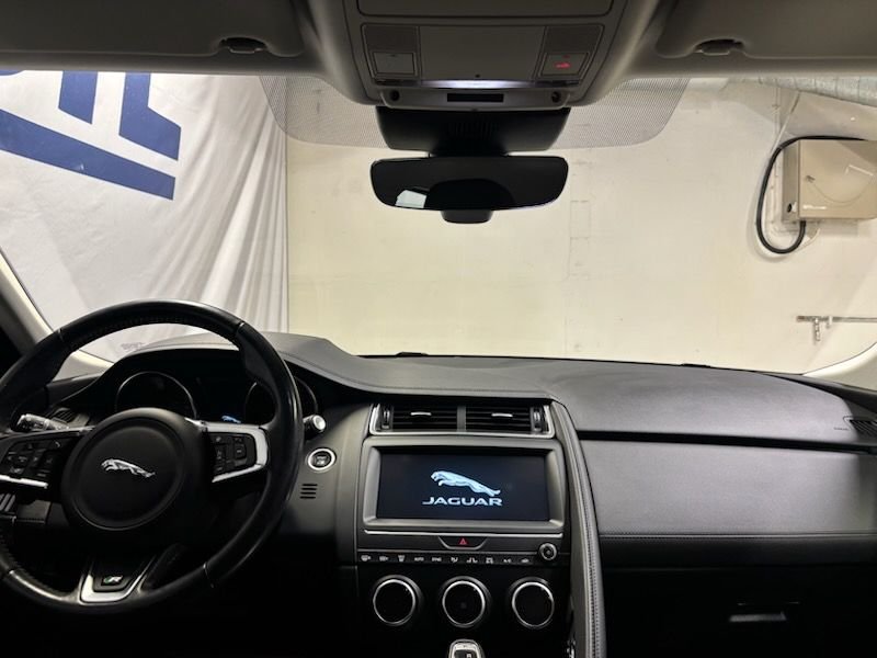 Jaguar E-Pace P200 AWD Automatisk, 9-trinn, 200hk, 2019