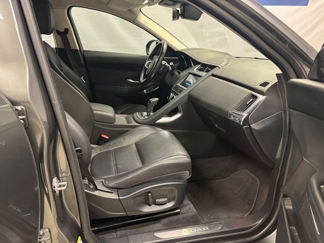 Jaguar E-Pace P200 AWD Automatisk, 9-trinn, 200hk, 2019