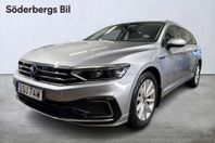 Volkswagen Passat Sportscombi GTE (218hk) e-Hybrid Värmare &