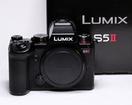 Panasonic Lumix DC-S5 II