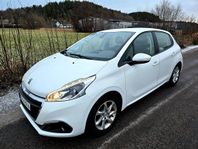 Peugeot 208 5-dörrar 1.2 Årsskatt 360kr Få brukare!!