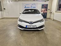 Toyota Auris Hybrid e-CVT GPS