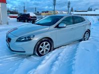 Volvo V40 D3 Summum Fullservad Nybesiktad Välvårdad Dragkrok