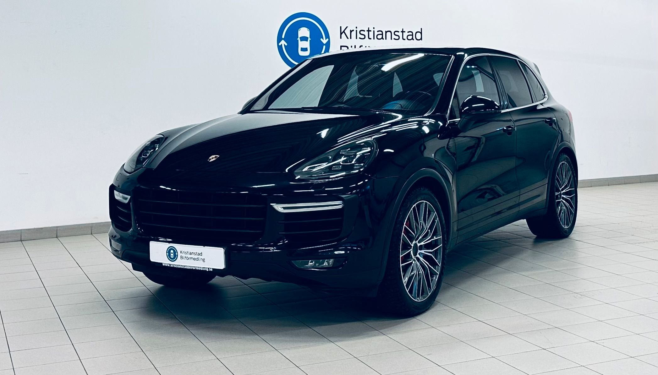 Porsche Cayenne Turbo TipTronic S, 520hp, 2015