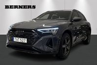 Audi Q8 50 e-tron quattro / Svart optik / Drag