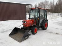 Traktor Kubota B8200 HST 4wd