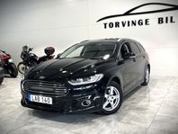 Ford Mondeo 2.0 TDCi /Titanium / Pano / Navi / Drag / Värmar