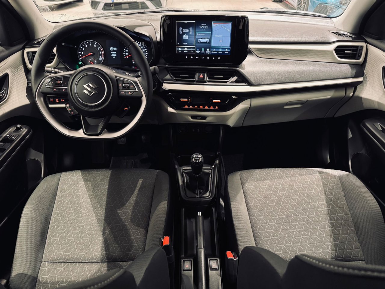 Suzuki Swift Hybrid Manuell, 83hk, 2024