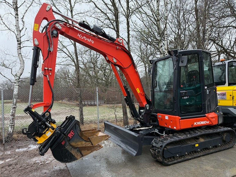 Uthyres: Grävmaskin 6 Ton, Ku...