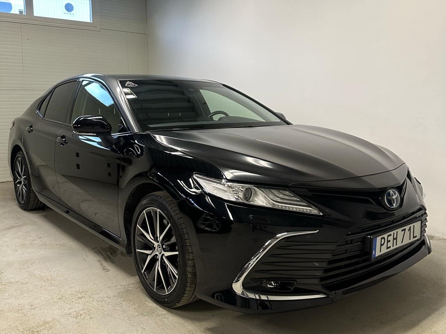 Toyota Camry Hybrid CVT, 218hk, 2023