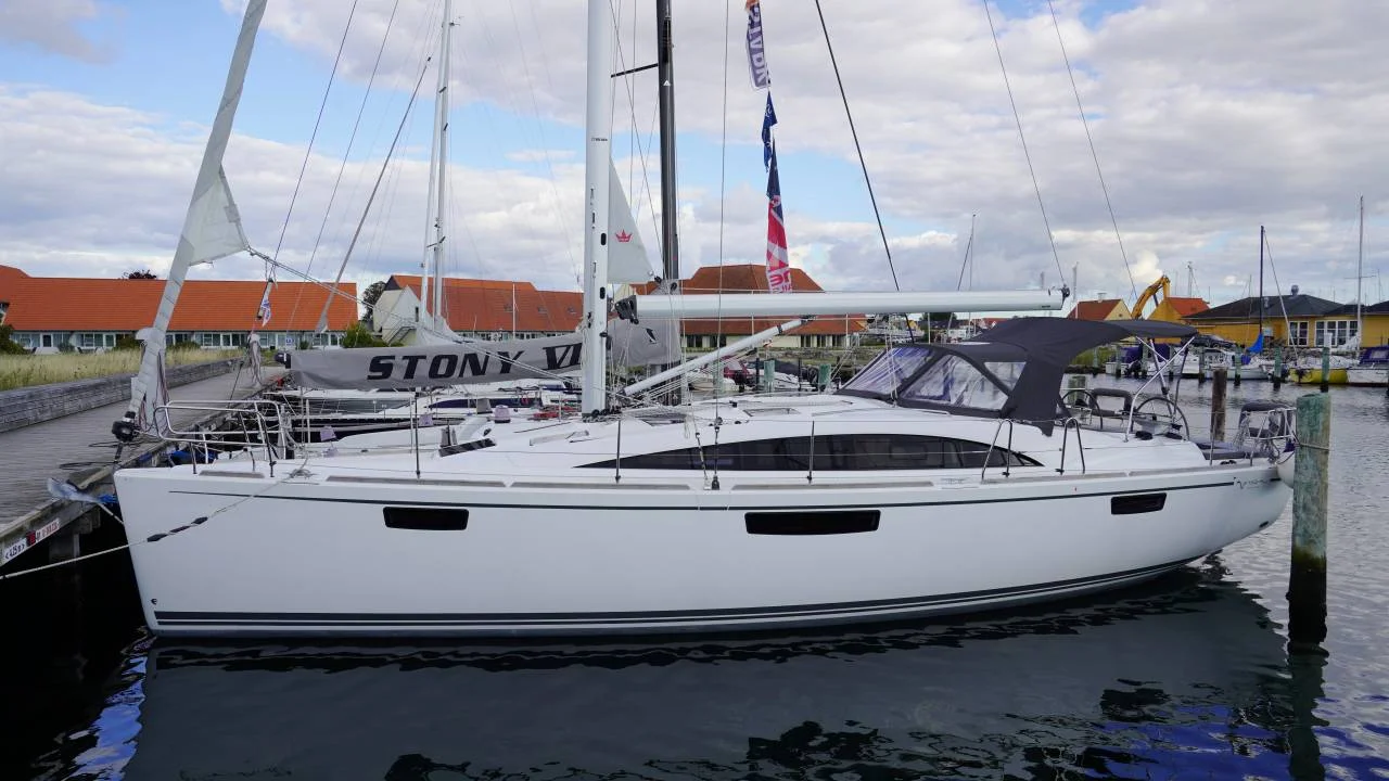 Bavaria Vision 42 / 2019 image