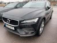 Volvo V60 Cross Country B4 MILDHYBRID AWD 197HK 4x4 Advanced