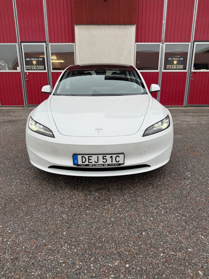 Tesla Model 3 Long Range AWD, 2024