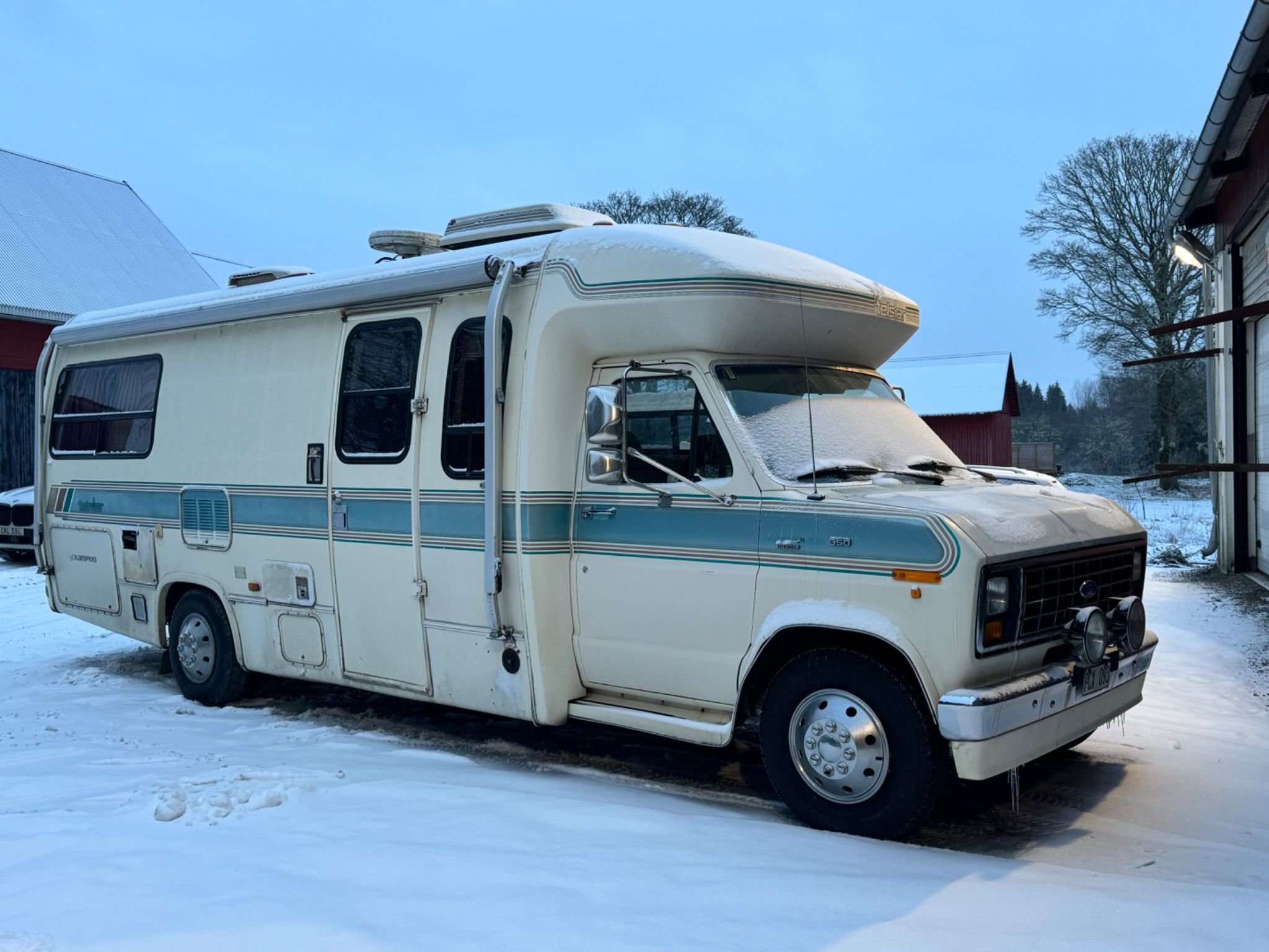 Ford Econoline E-350 Cutaway 7.3 V8 IDI SelectShift, 182hk, 1990