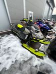 Ski-Doo Summit Expert 850 Turbo HUB *Köp online*