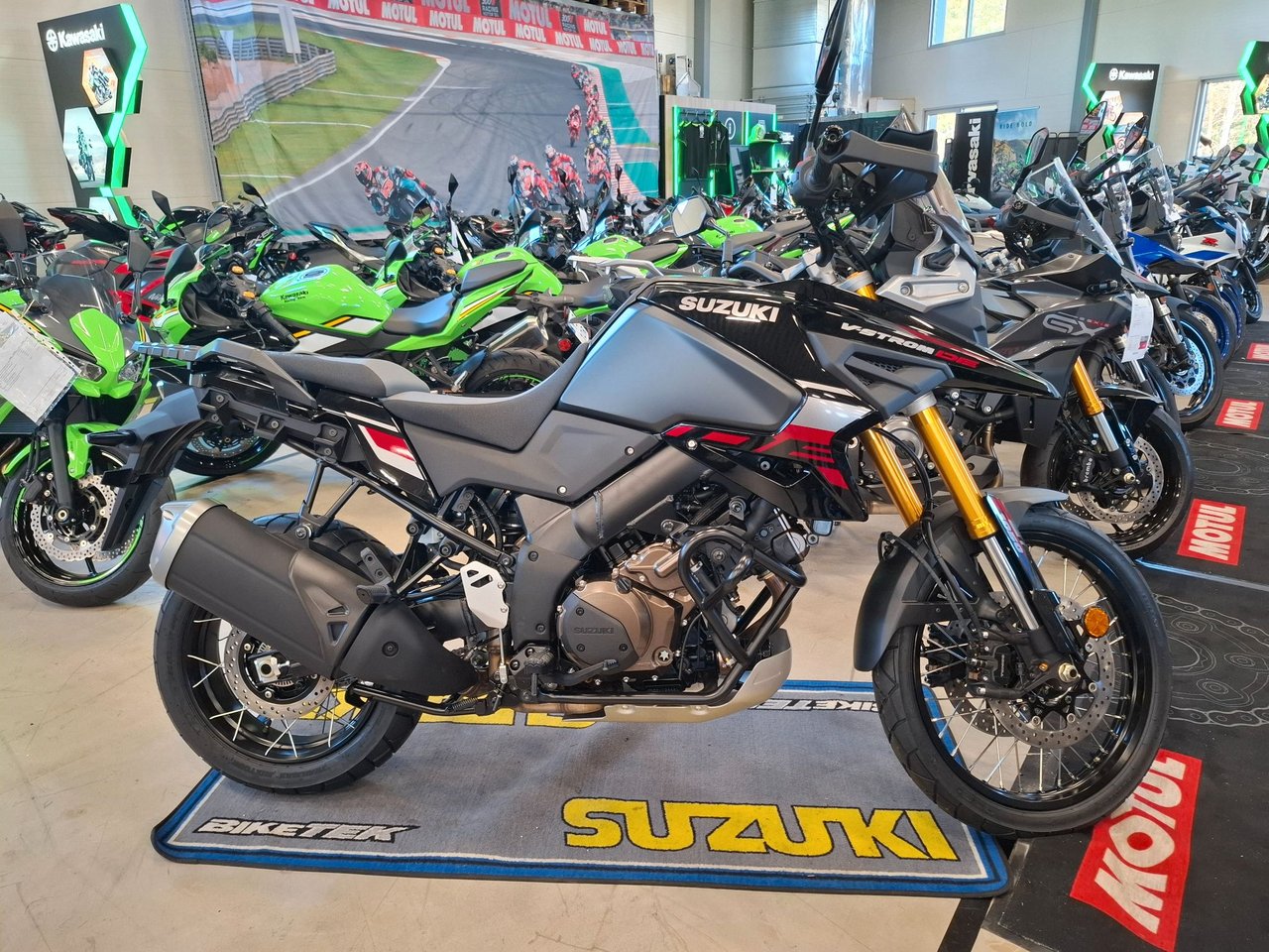 Suzuki V-STROM 1050DE "Kampanj"