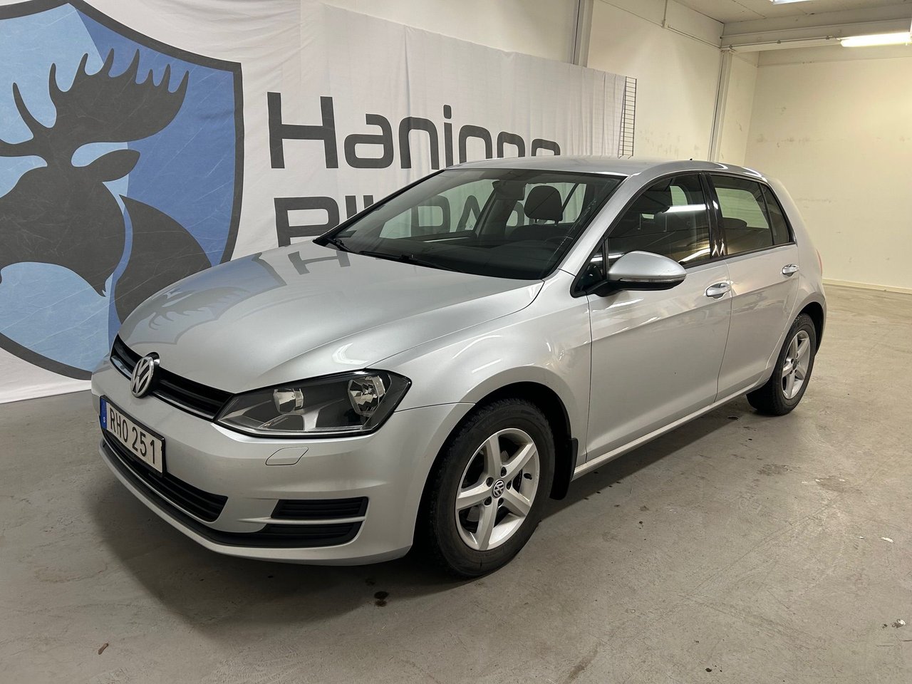 Volkswagen Golf 5-dr 1.2 TSI ...