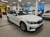 BMW 330e Touring Sport line Navi Carplay MOMS / VAT PlugIn