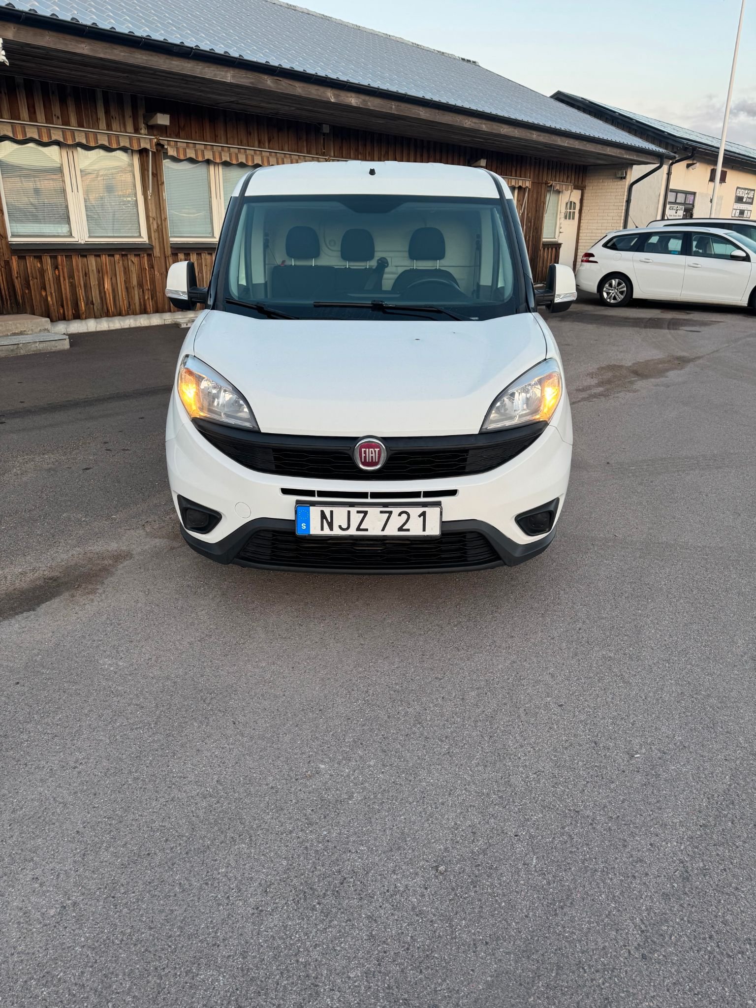 Fiat Doblò Van 0.7 t 1.3 Multijet DPF Manuell, 5-trinn, 90hk, 2016